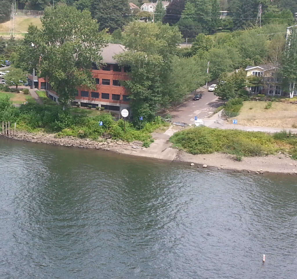 This boat landing on the east bank at the end of Spokane Street has been neglected for many years.  The rumor is that when the bridge construction is complete, the landing may be spruced up and returned to service.  Just a rumor, though. 
