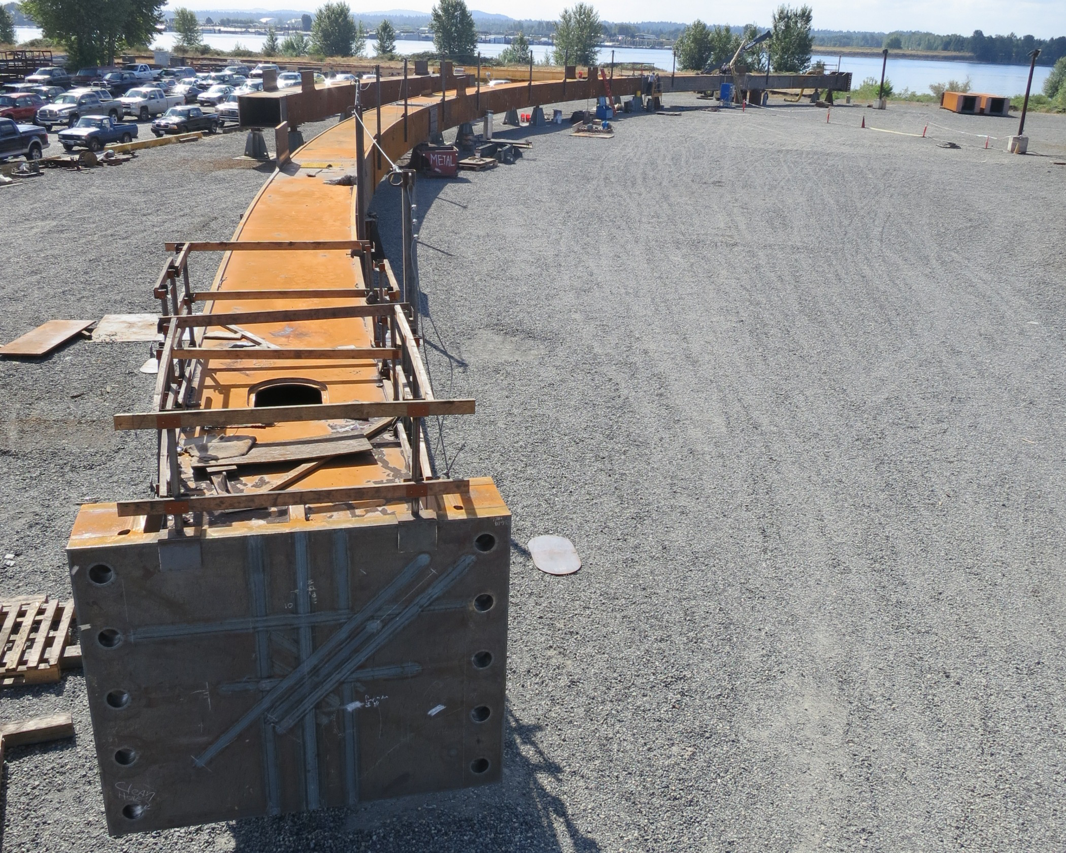 Sellwood-arch-rib-at-Thompson-Metal-Fab---web