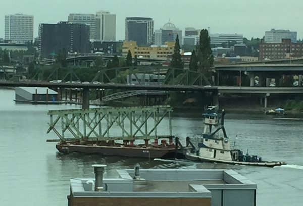 Sellwood-truss-span-being-shipped-to-recycler