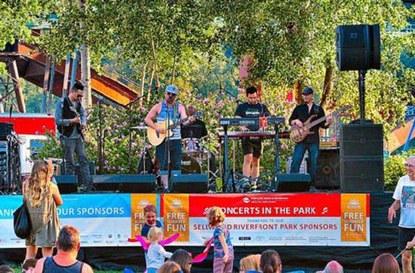 520_Riverfront_concerts_002_WEB